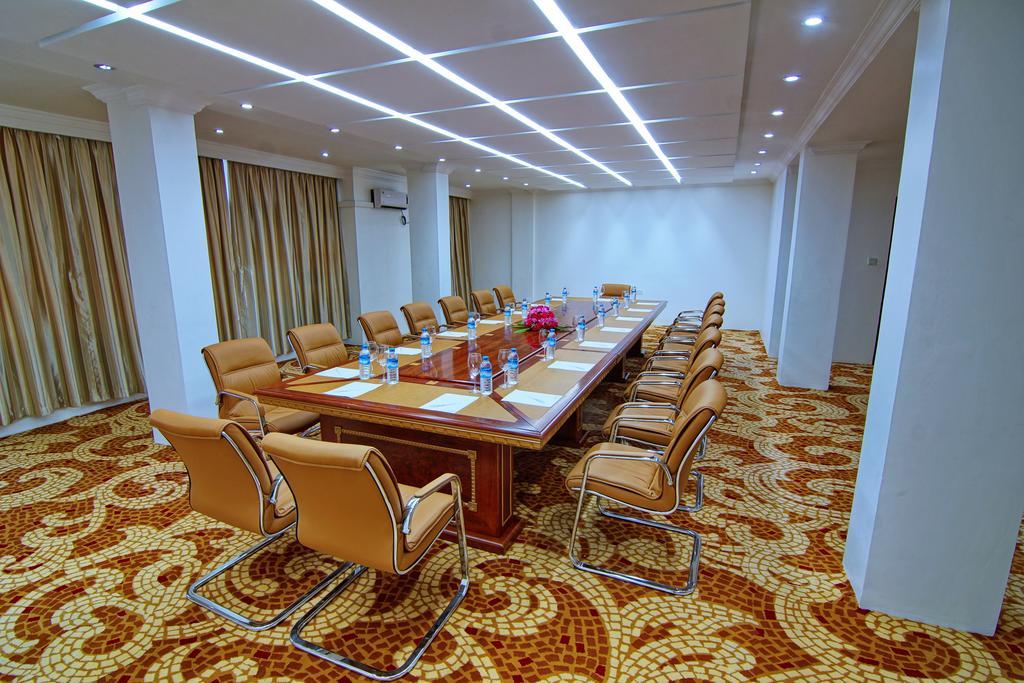 Wilson Hotel Mandalaj Zewnętrze zdjęcie